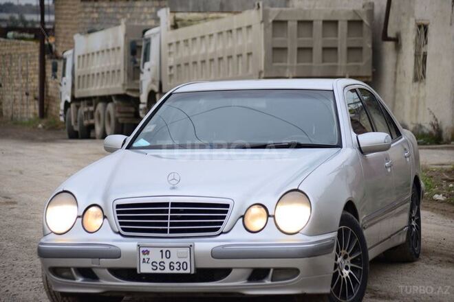 Mercedes E 320 2000, 257,000 km - 3.2 l - Bakı