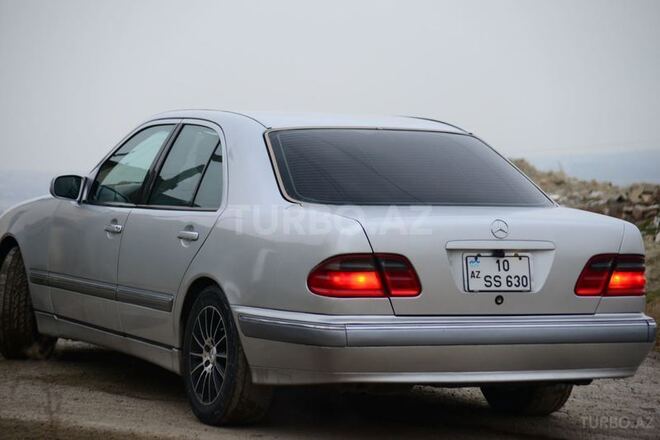 Mercedes E 320 2000, 257,000 km - 3.2 l - Bakı