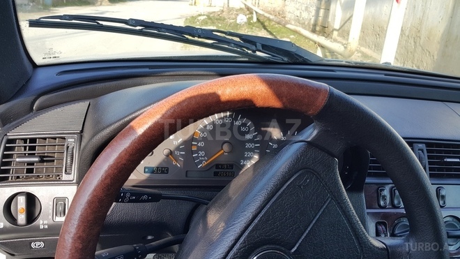 Mercedes C 200 2000, 206,980 km - 2.0 l - Sumqayıt