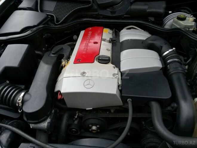 Mercedes E 200 2001, 158,000 km - 2.0 l - Gəncə