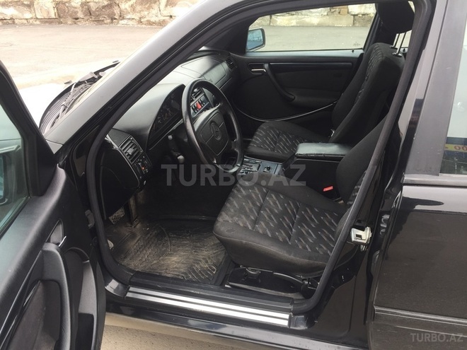 Mercedes C 200 1999, 175,000 km - 2.0 l - Bakı