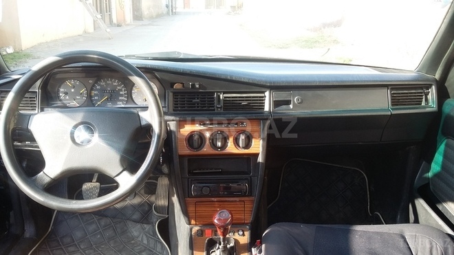 Mercedes 190 1992, 208,916 km - 2.0 l - Bakı