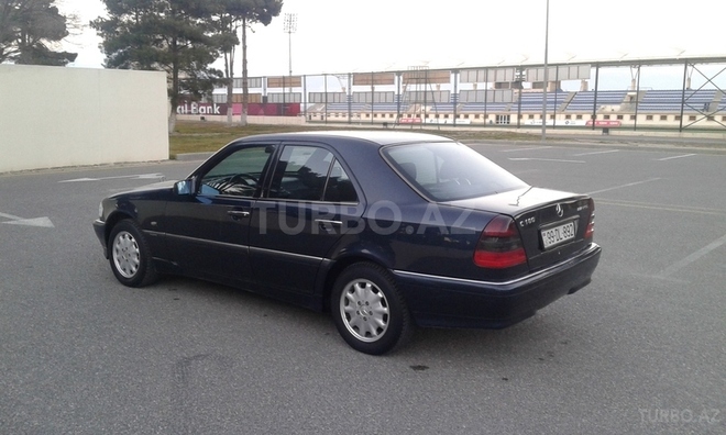 Mercedes C 180 1998, 220,000 km - 1.8 l - Sumqayıt