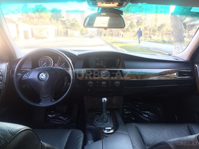 BMW 525 2005, 128,000 km - 2.5 l - Bakı