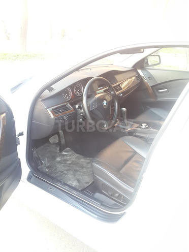 BMW 525 2005, 128,000 km - 2.5 l - Bakı