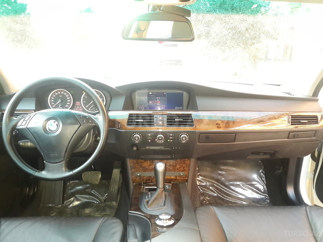 BMW 525 2005, 128,000 km - 2.5 l - Bakı