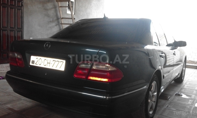 Mercedes E 200 1999, 244,000 km - 2.0 l - Gəncə