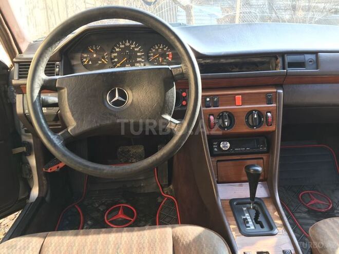 Mercedes E 200 1991, 600,000 km - 2.0 l - Bakı