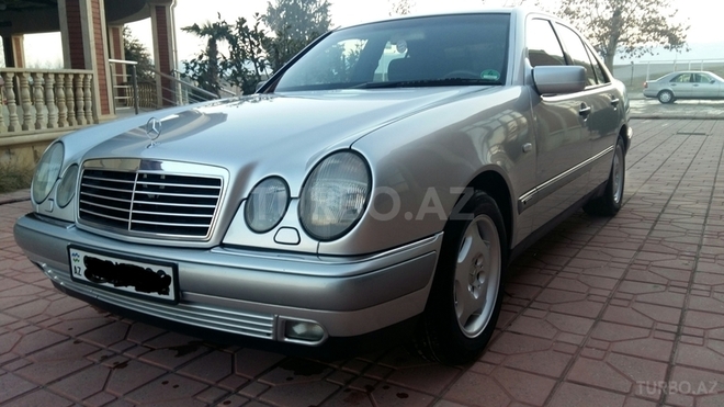 Mercedes E 200 1998, 289,000 km - 2.0 l - Tovuz