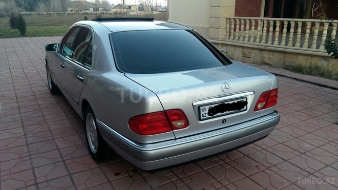 Mercedes E 200 1998, 289,000 km - 2.0 l - Tovuz