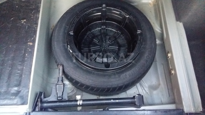 Mercedes E 200 1998, 289,000 km - 2.0 l - Tovuz