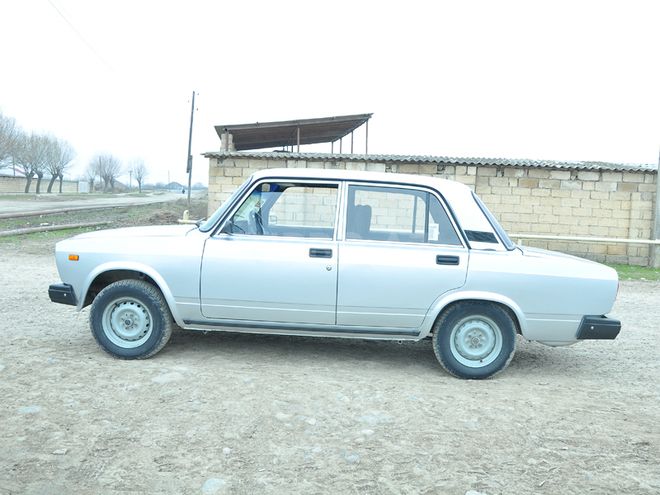 LADA (VAZ) 2107 2010, 50,000 km - 1.6 л - Salyan