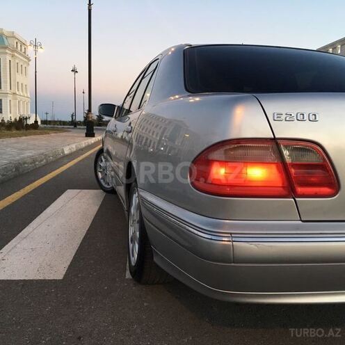 Mercedes E 200 2000, 212,914 km - 2.0 l - Ağdaş