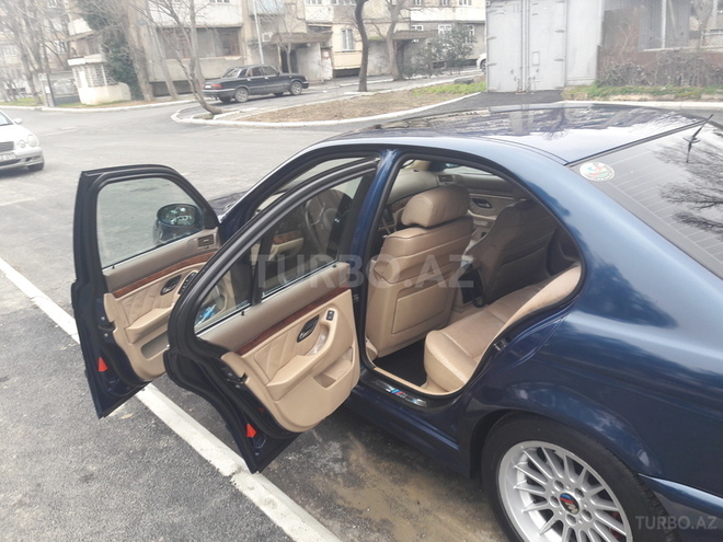BMW 540 2000, 172,500 km - 4.4 l - Bakı