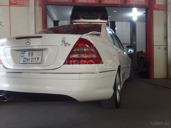Mercedes C 230 2005, 265,000 km - 2.5 l - Bakı