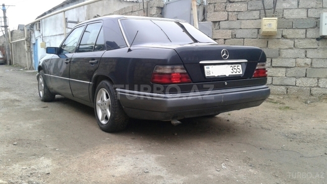 Mercedes E 200 1994, 350,000 km - 0.2 l - Bakı