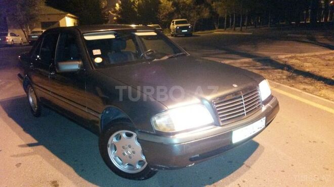 Mercedes C 200 1994, 245,000 km - 2.0 л - Bakı