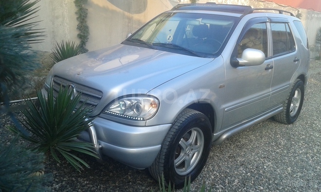 Mercedes ML 320 2000, 178,000 km - 3.2 l - Bakı