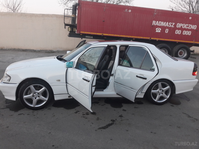 Mercedes C 240 1999, 356,500 km - 2.4 л - Gəncə
