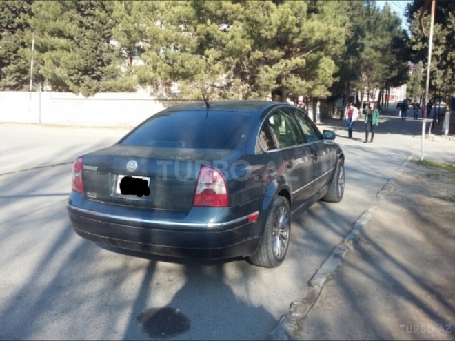 Volkswagen Passat 2003, 195,000 km - 1.8 l - Sumqayıt