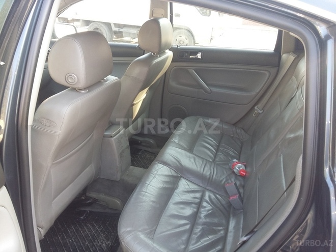 Volkswagen Passat 2003, 195,000 km - 1.8 l - Sumqayıt