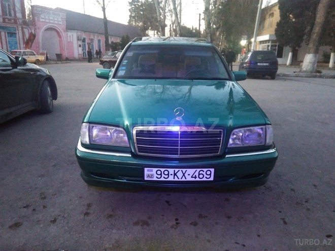 Mercedes C 180 1999, 235,749 km - 1.8 l - Bakı
