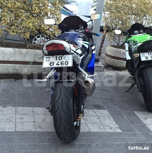 Suzuki  2005, 34,000 km - 6.0 l - Bakı