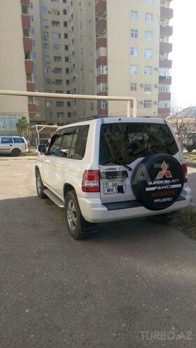 Mitsubishi Pajero io 2002, 138,444 km - 2.0 л - Bakı