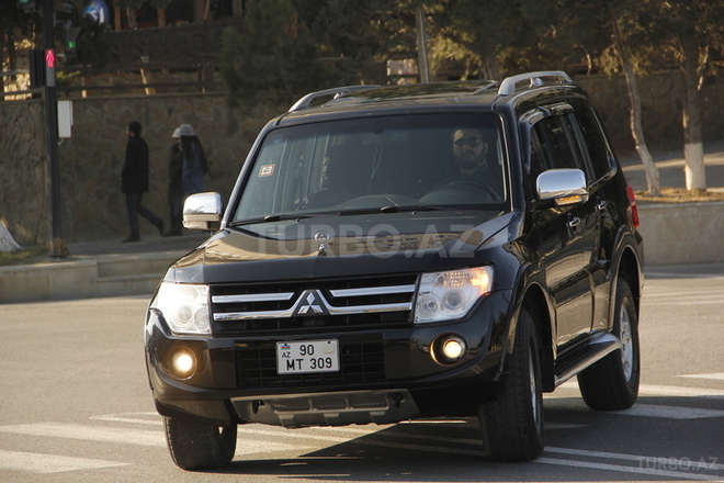 Mitsubishi Pajero 2008, 165,000 km - 3.0 л - Bakı