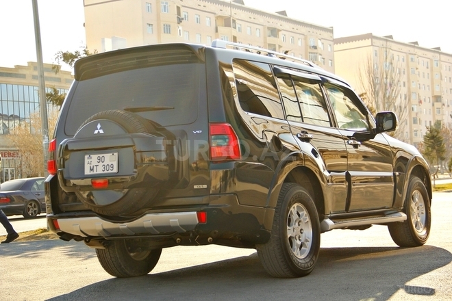 Mitsubishi Pajero 2008, 165,000 km - 3.0 л - Bakı