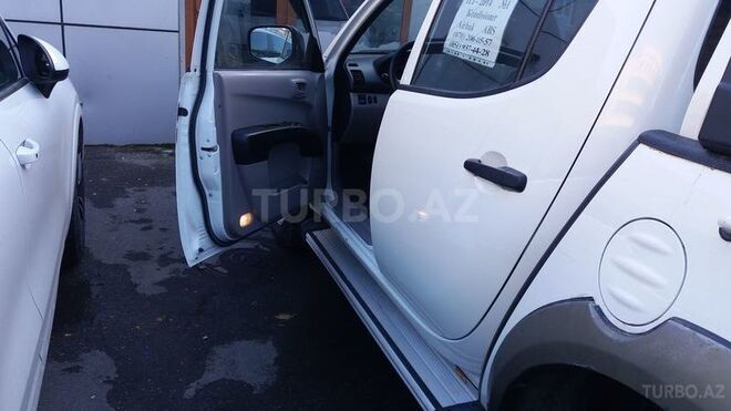 Mitsubishi L200 2014, 62,767 km - 2.5 л - Bakı