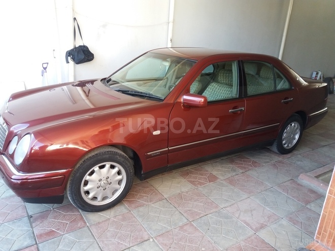 Mercedes E 200 1999, 185,000 km - 2.0 л - Gəncə