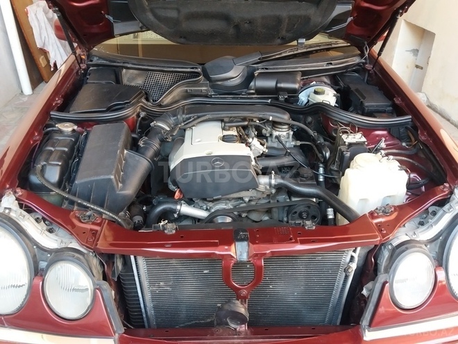 Mercedes E 200 1999, 185,000 km - 2.0 л - Gəncə