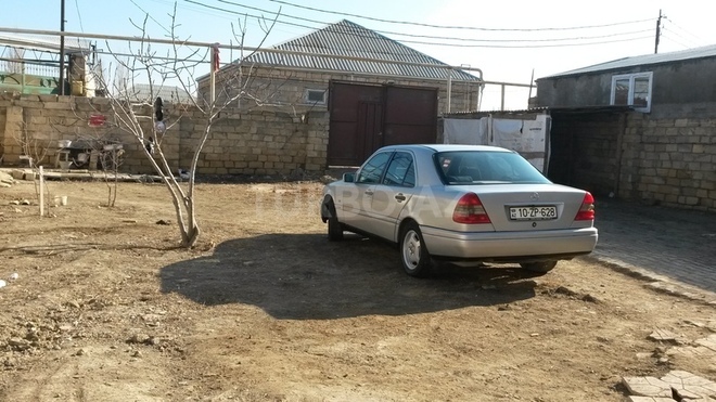 Mercedes C 180 1995, 250,901 km - 1.8 l - Bakı