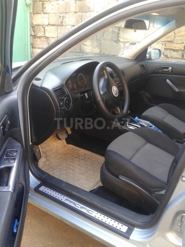 Volkswagen Jetta 2003, 168,000 km - 0.5 л - Bakı