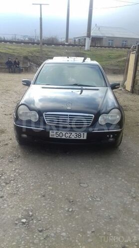 Mercedes C 200 2002, 215,000 km - 2.0 л - Bakı