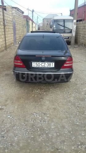 Mercedes C 200 2002, 215,000 km - 2.0 л - Bakı