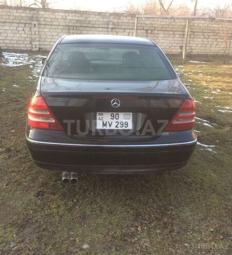 Mercedes C 240 2001, 330,000 km - 2.6 l - Qəbələ