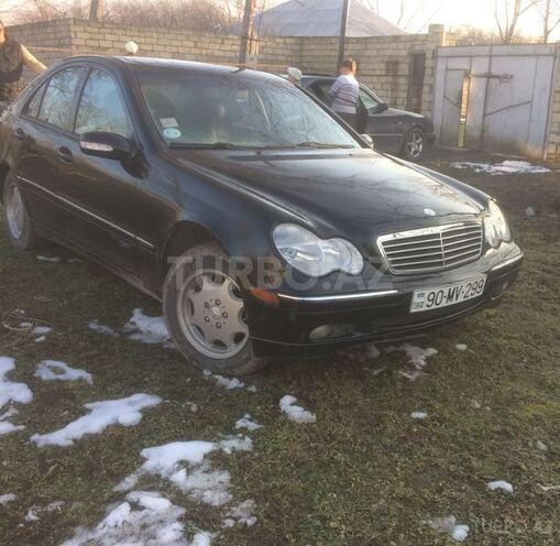 Mercedes C 240 2001, 330,000 km - 2.6 l - Qəbələ