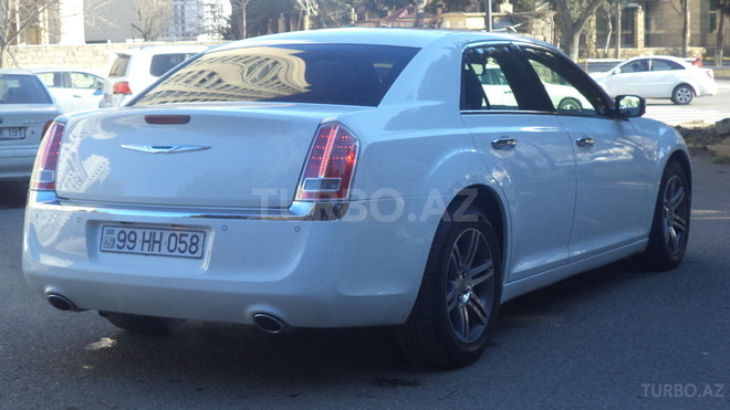 Chrysler 300C 2012, 37,000 km - 3.6 л - Bakı