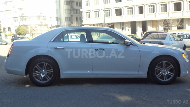 Chrysler 300C 2012, 37,000 km - 3.6 л - Bakı