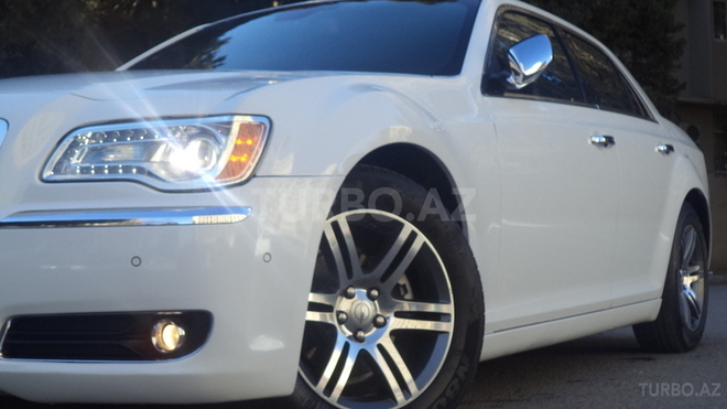 Chrysler 300C 2012, 37,000 km - 3.6 л - Bakı