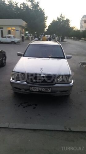 Mercedes C 240 2000, 235,000 km - 2.4 l - Sumqayıt