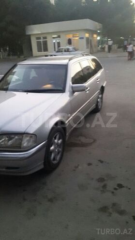 Mercedes C 240 2000, 235,000 km - 2.4 l - Sumqayıt