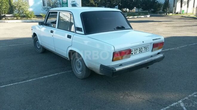 LADA (VAZ) 2107 2005, 358,254 km - 1.5 l - Astara