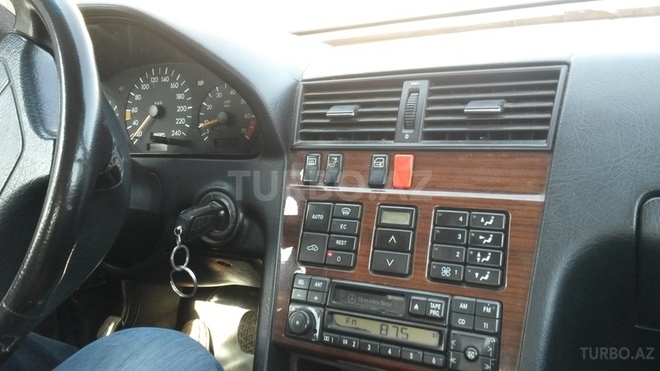 Mercedes C 200 1995, 432,528 km - 2.0 л - Xırdalan