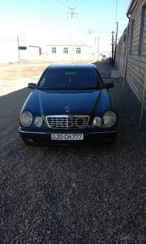 Mercedes E 200 1999, 244,000 km - 2.0 l - Gəncə