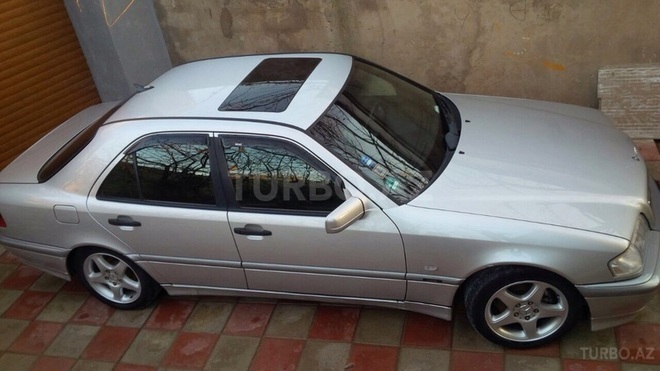 Mercedes C 220 1998, 210,000 km - 2.2 л - Bakı