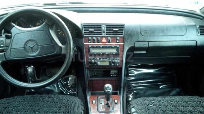 Mercedes C 220 1998, 210,000 km - 2.2 л - Bakı
