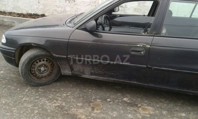 Opel Astra 1996, 280,211 km - 1.6 л - Bakı